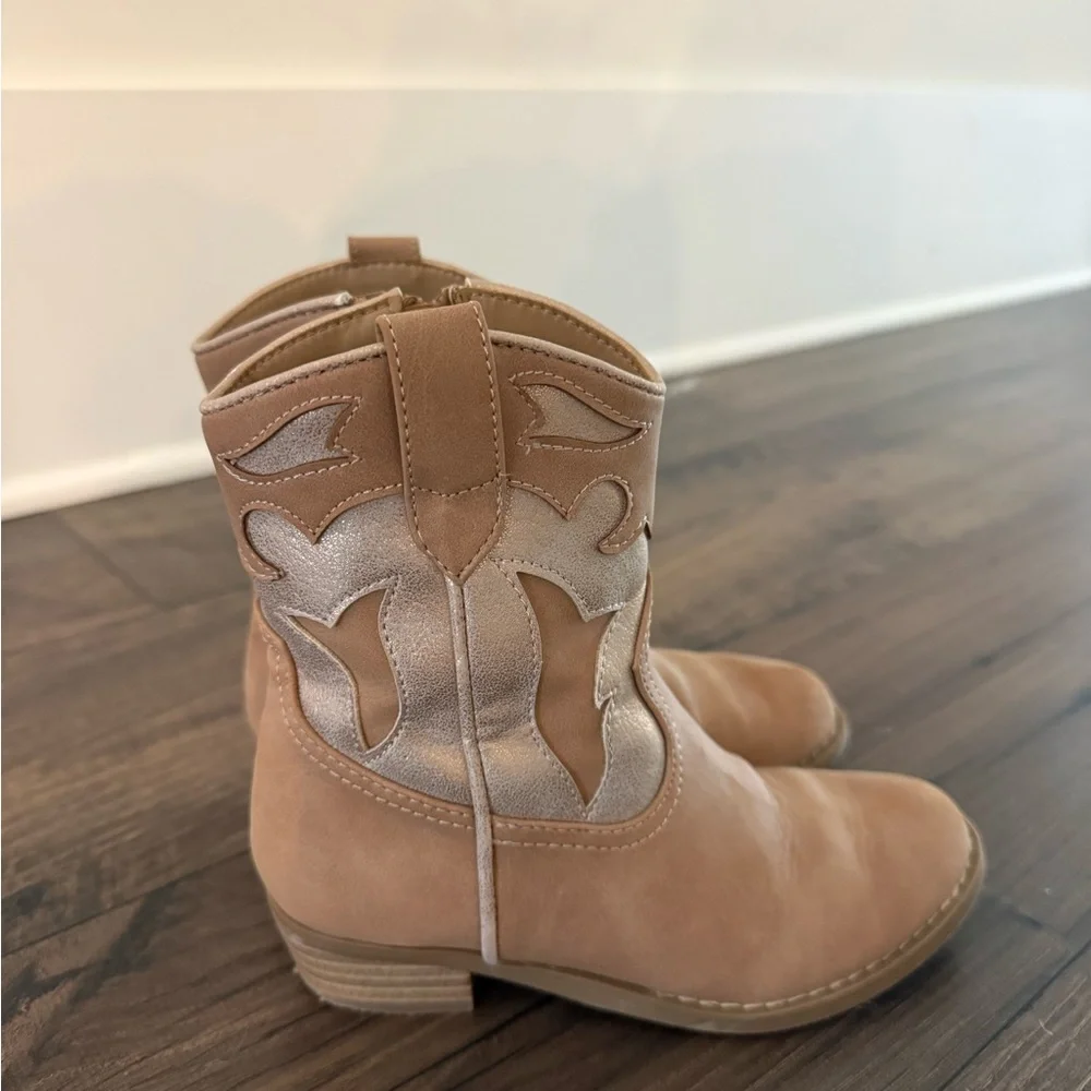 Dolce Vita Lucky Western Boots